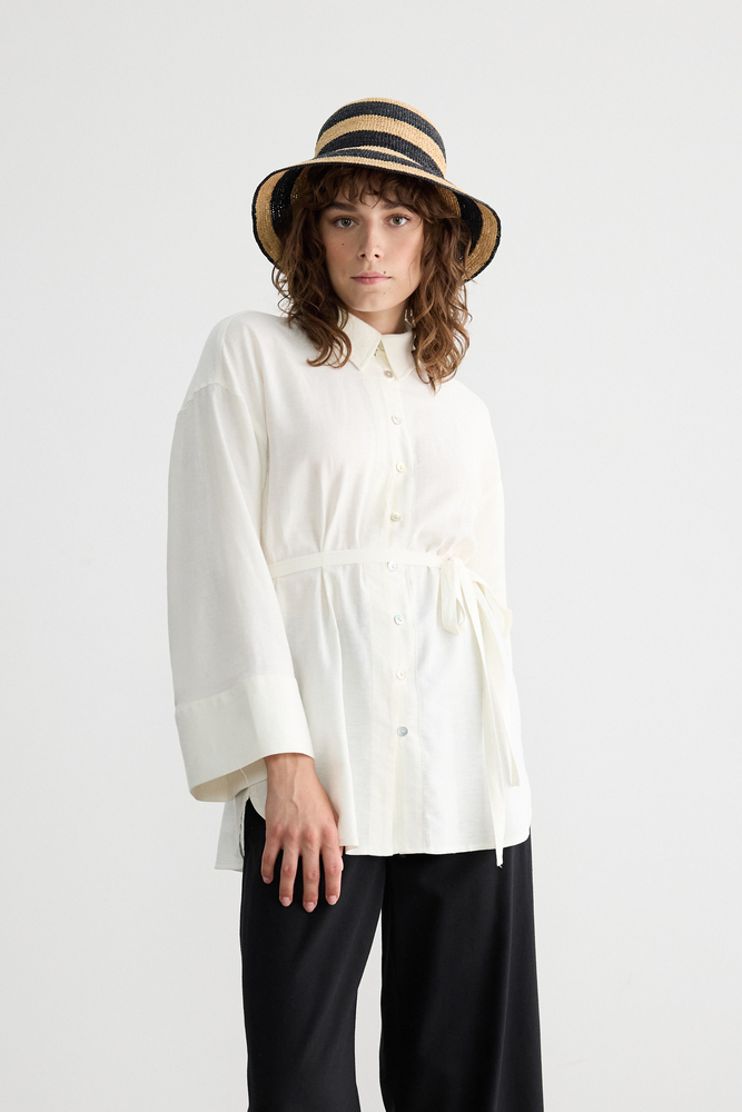 BE BLUE - BEYAZ SEDEF DÜĞMELİ PAMUK KETEN GÖMLEK