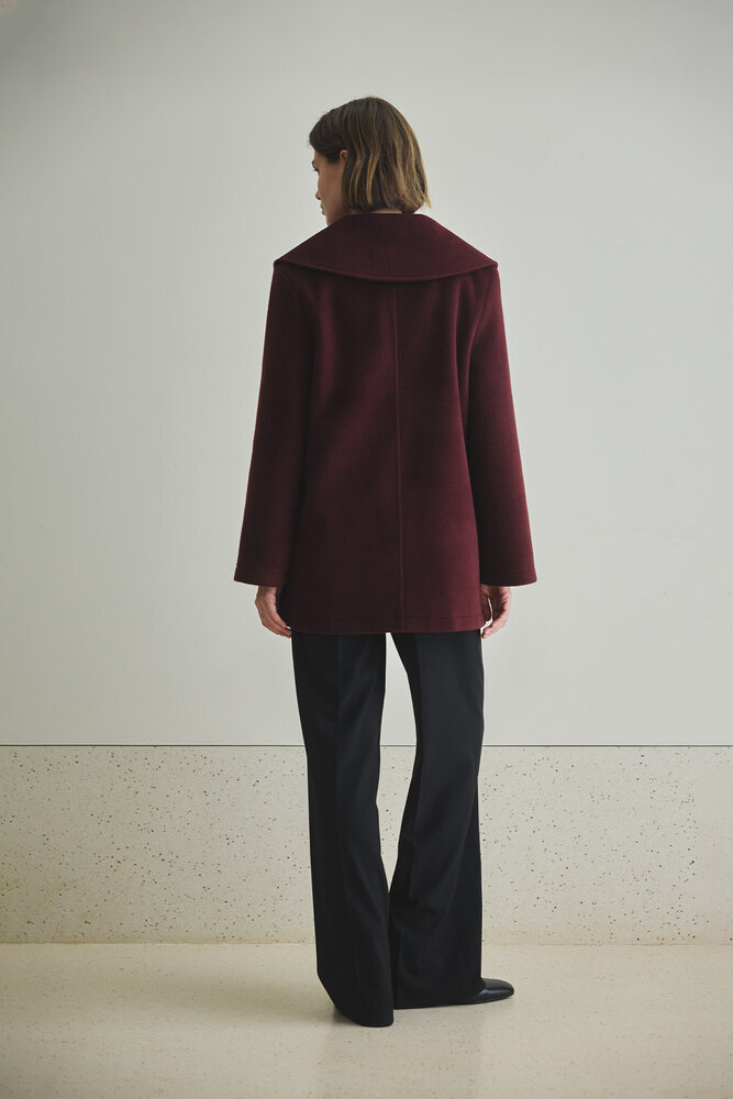 BE BLUE - BORDO GENİŞ YAKALI MİNİMAL KABAN