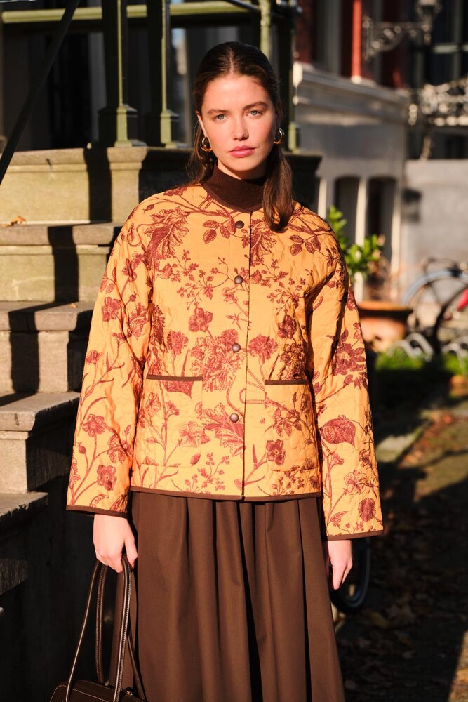 ÇİÇEK KAPİTONELİ FLORAL MONT