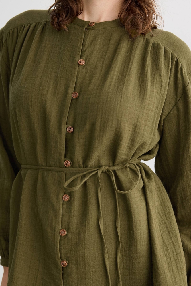 BE BLUE - ÇİMEN AHŞAP DÜĞMELİ MÜSLİN GÖMLEK