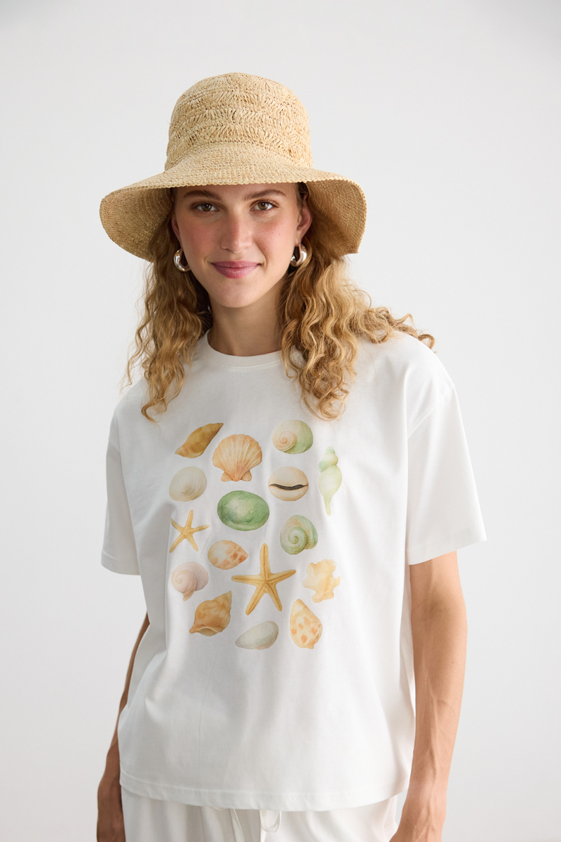 DENİZ KABUĞU BASKILI KISA KOLLU T-SHIRT
