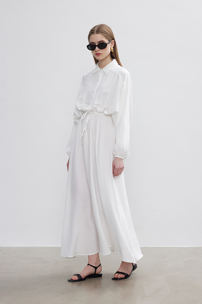 BE BLUE - EKRU BELİ BÜZGÜLÜ ELBİSE