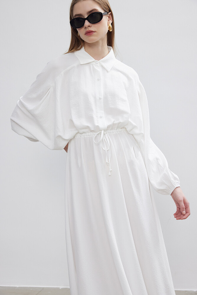 BE BLUE - EKRU BELİ BÜZGÜLÜ ELBİSE