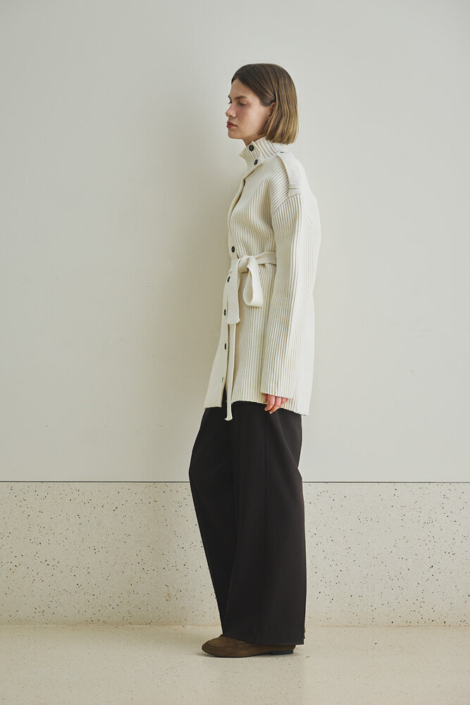 BE BLUE - EKRU DİK YAKA HIRKA