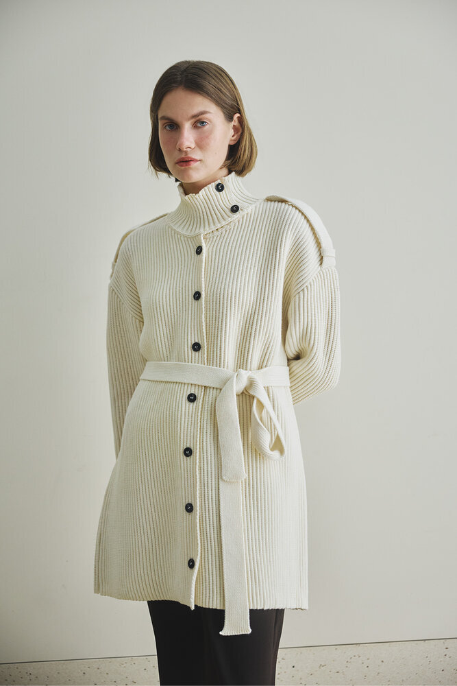 BE BLUE - EKRU DİK YAKA HIRKA