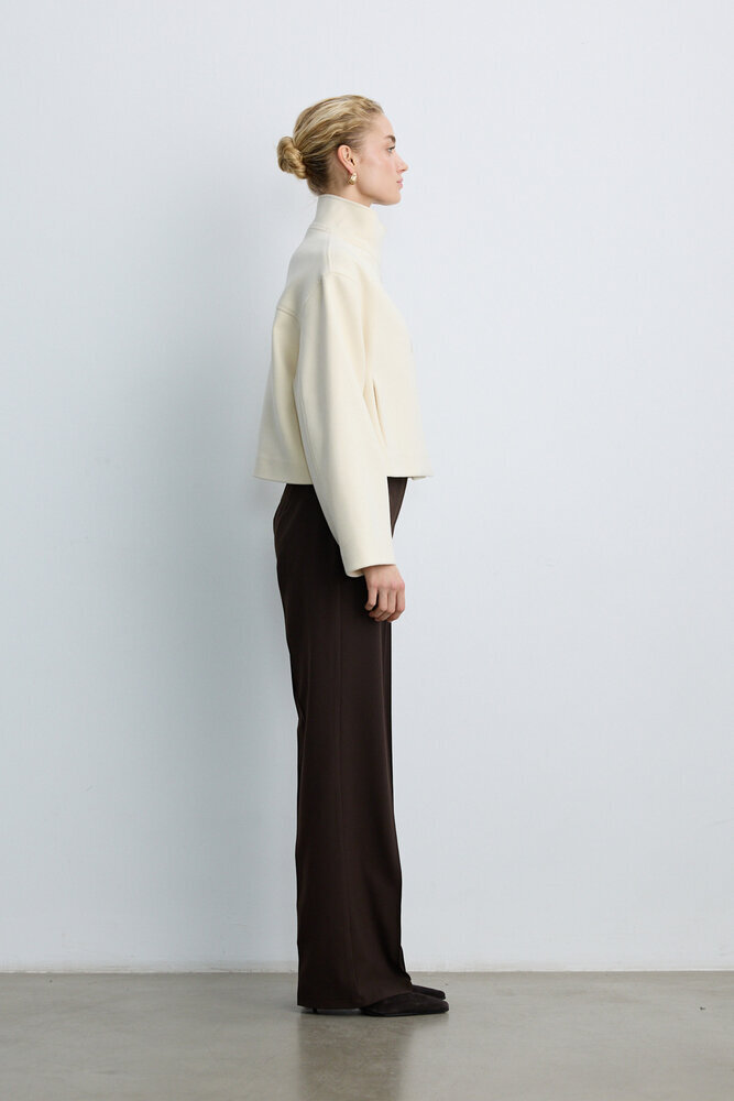 BE BLUE - EKRU DİK YAKA KISA KABAN