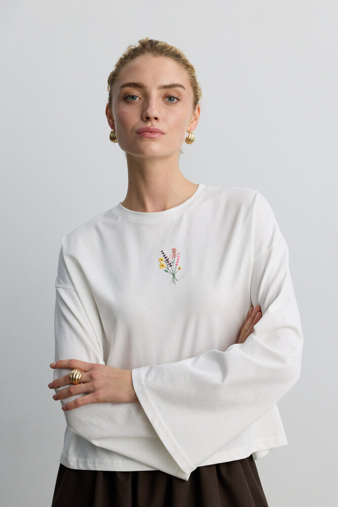 BE BLUE - EKRU UZUN KOLLU NAKIŞLI T-SHIRT