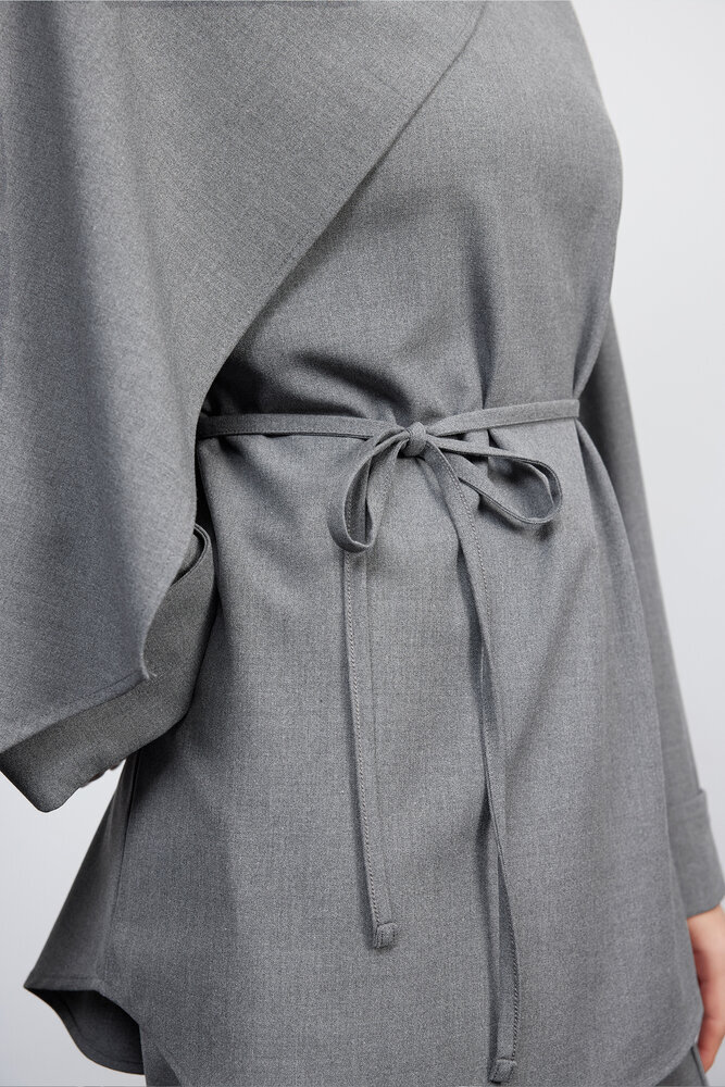 BE BLUE - GRİ FULAR DETAYLI BLUZ