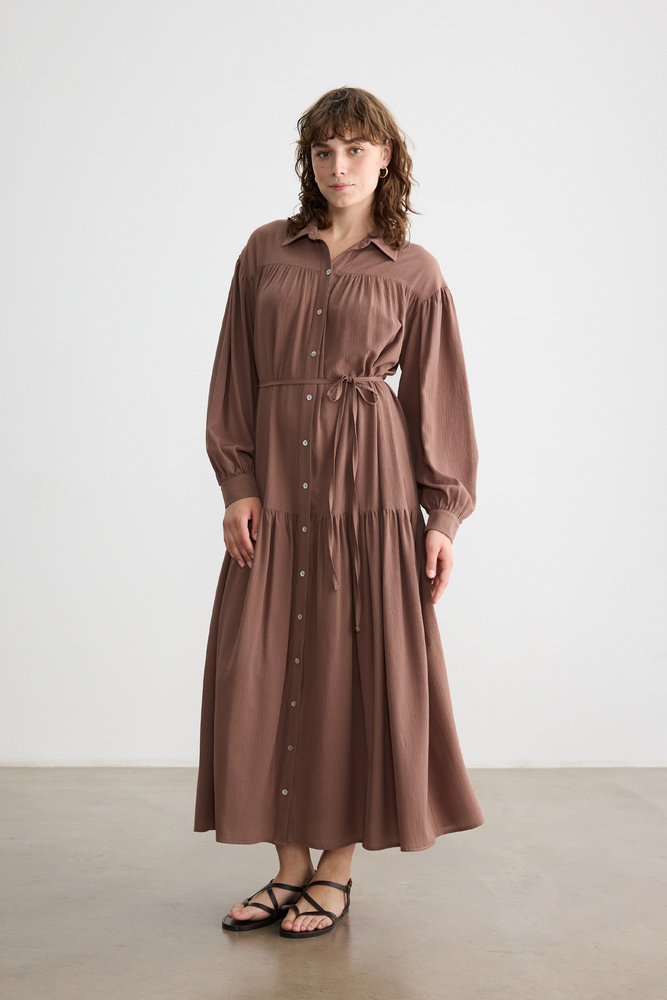 BE BLUE - GÜLKURUSU SEDEF DÜĞMELİ KRİNKIL ELBİSE