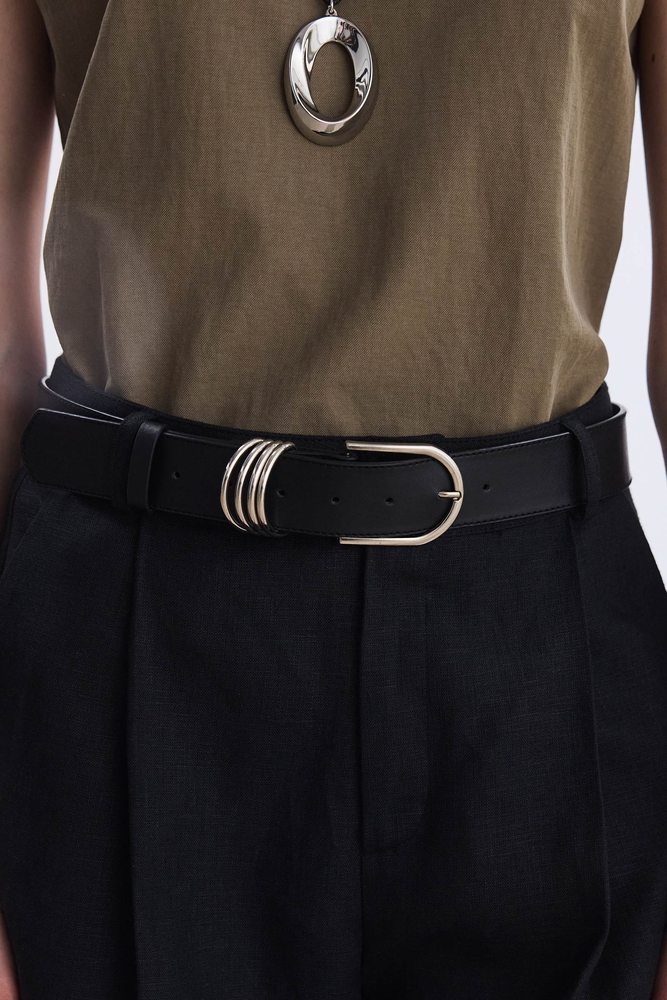 BE BLUE - SİYAH GÜMÜŞ OVAL TOKA DETAYLI DERİ KEMER