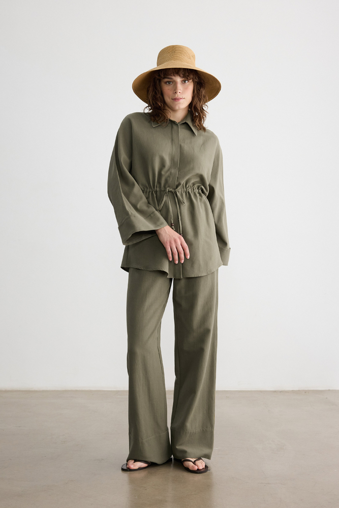 BE BLUE - HAKİ BONCUK DETAYLI VİSKON KETEN GÖMLEK