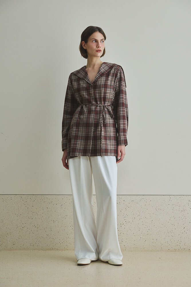 BE BLUE - KAHVERENGİ EKOSE YAKA DETAYLI GÖMLEK