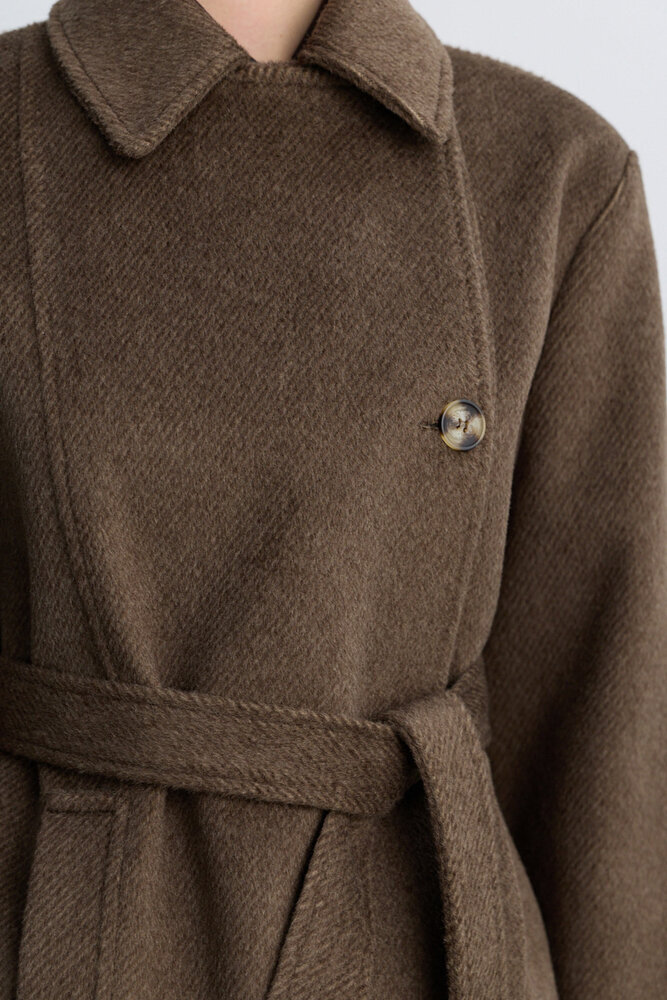 BE BLUE - KAHVERENGİ ORTA BOY KAŞE KABAN