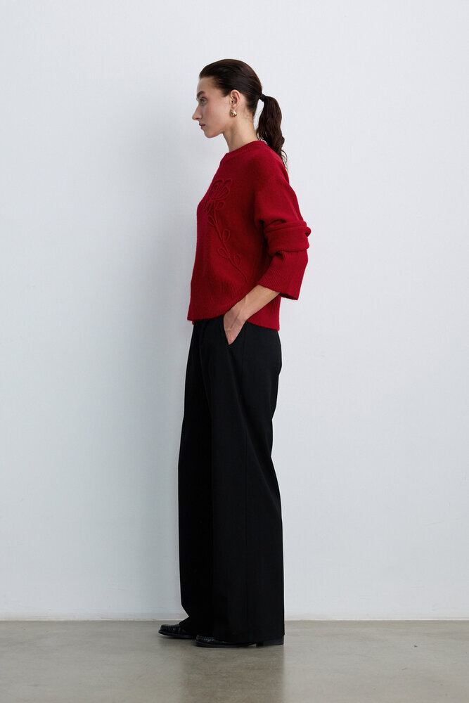 BE BLUE - KIRMIZI ÇİÇEK DETAYLI TRİKO KAZAK