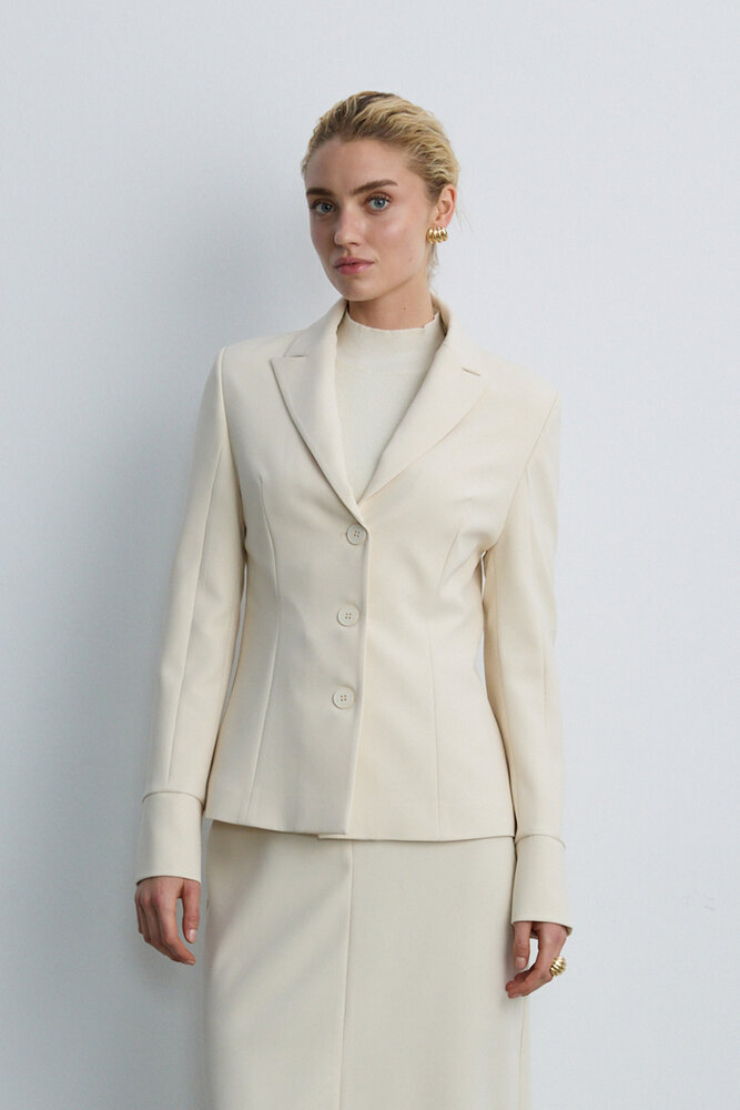 BE BLUE - KREM BELE OTURAN BLAZER