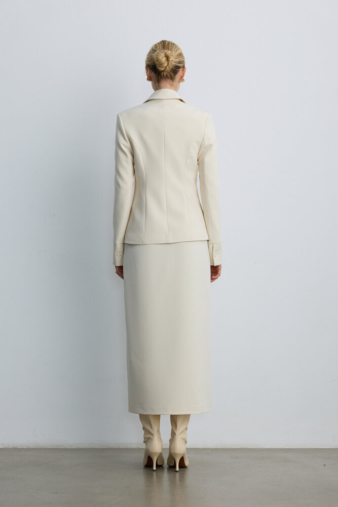 BE BLUE - KREM BELE OTURAN BLAZER