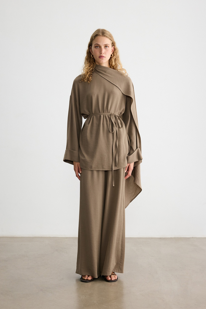 BE BLUE - KÜLLÜ HAKİ BELİ ELASTİK DETAYLI KRİNKIL PANTOLON