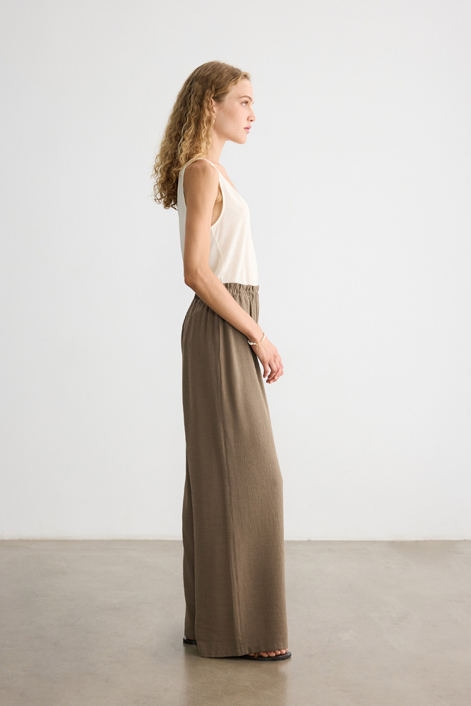 BE BLUE - KÜLLÜ HAKİ BELİ ELASTİK DETAYLI KRİNKIL PANTOLON