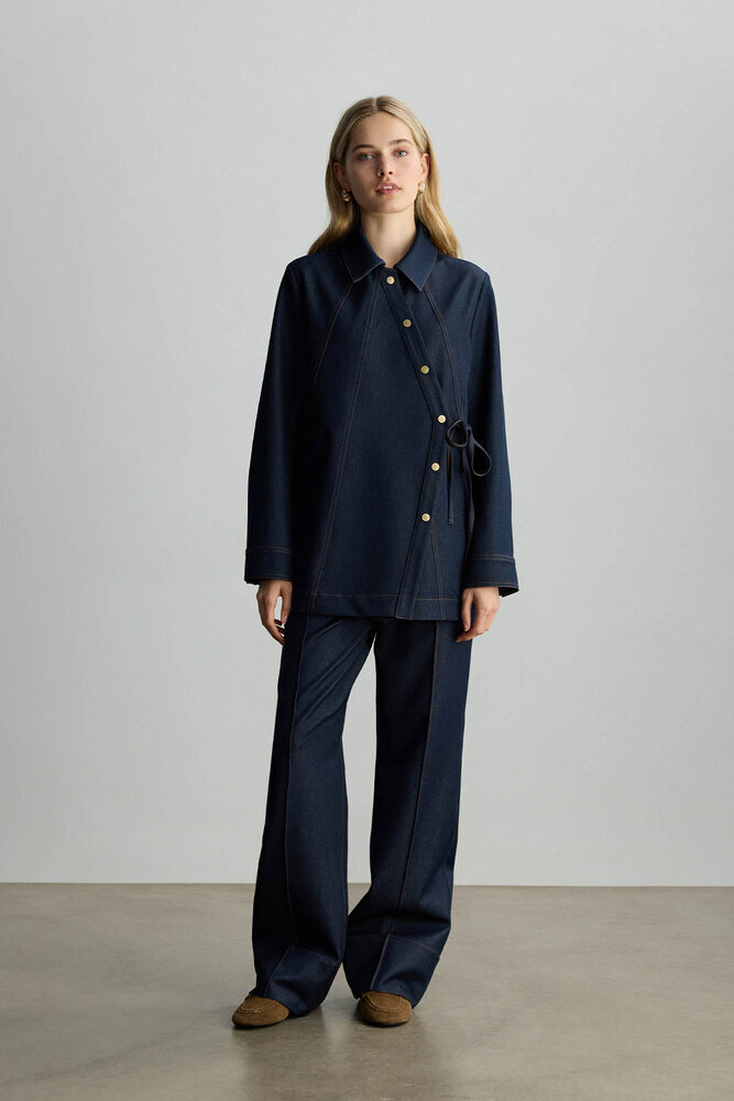 BE BLUE - LACİVERT ASİMETRİK KAPAMALI DENİM CEKET