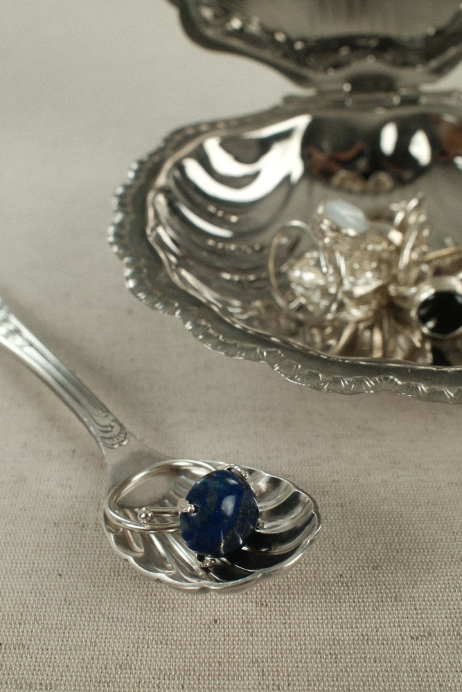 BE BLUE - LACİVERT KOPAL TAŞLI SILVER AYARLANABİLİR YÜZÜK