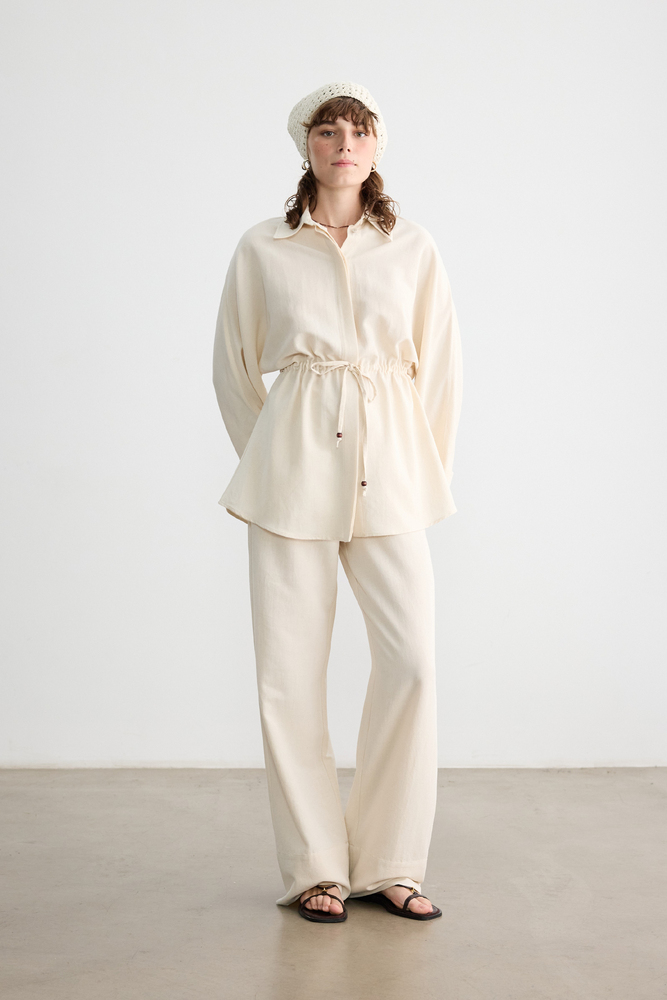 BE BLUE - NATÜREL BONCUK DETAYLI VİSKON KETEN GÖMLEK