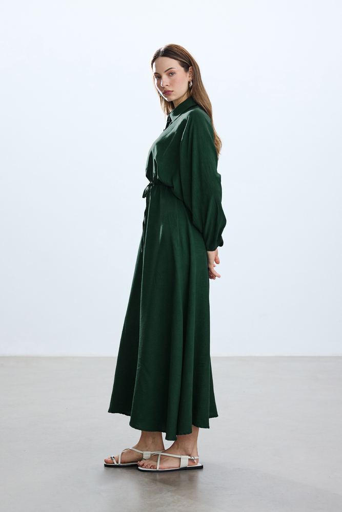 BE BLUE - ORMAN YEŞİLİ BELİ BÜZGÜLÜ ELBİSE