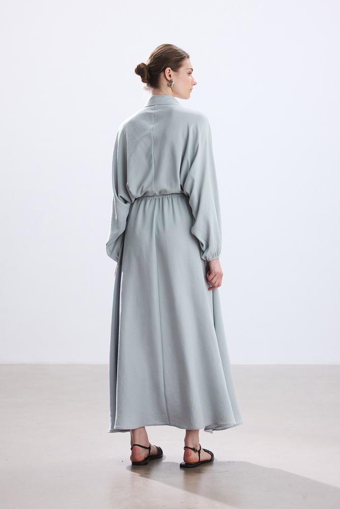 BE BLUE - PASTEL MAVİ BELİ BÜZGÜLÜ ELBİSE