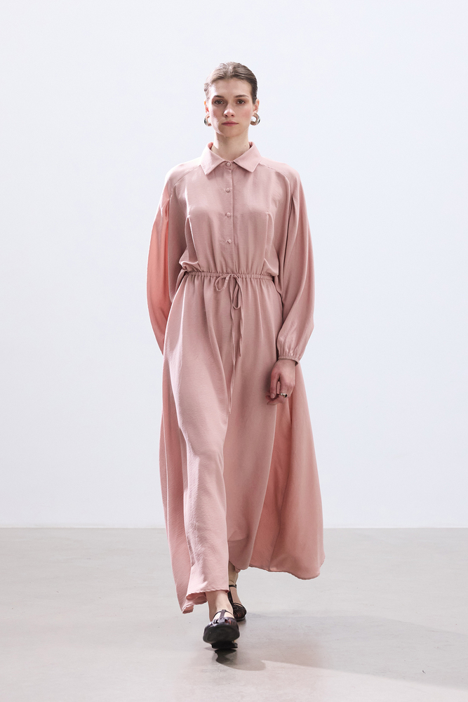 BE BLUE - PASTEL PEMBE BELİ BÜZGÜLÜ ELBİSE