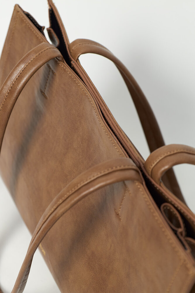 BE BLUE - SICAK KAHVE MİNİMAL OMUZ ÇANTASI