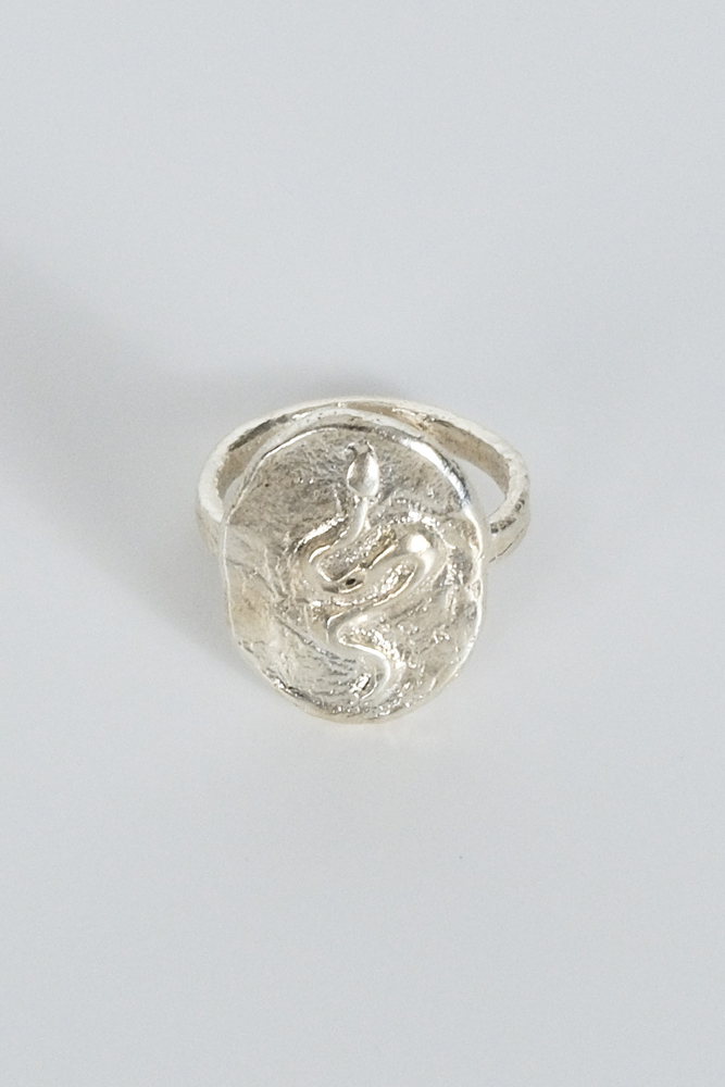 BE BLUE - SILVER YILAN FİGÜRLÜ YÜZÜK