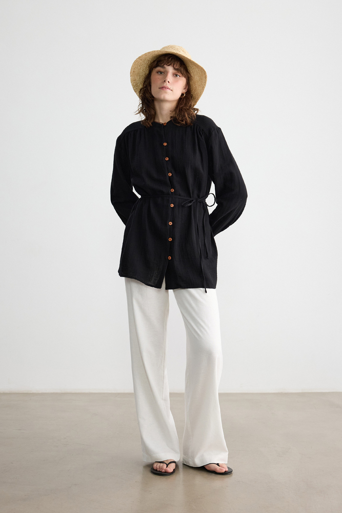 BE BLUE - SİYAH AHŞAP DÜĞMELİ MÜSLİN GÖMLEK