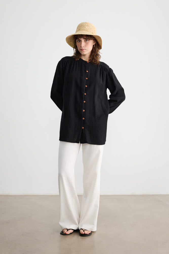 BE BLUE - SİYAH AHŞAP DÜĞMELİ MÜSLİN GÖMLEK