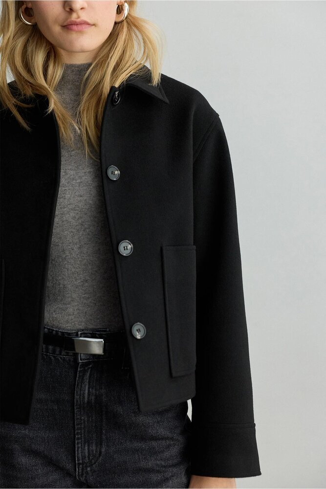 BE BLUE - SİYAH CEP DETAYLI KISA KABAN