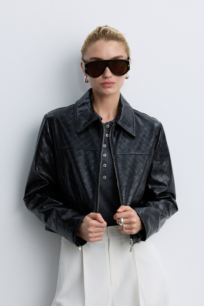 BE BLUE - SİYAH ÖRGÜ DETAYLI KISA DERİ CEKET