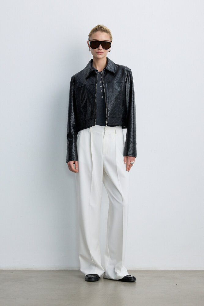 BE BLUE - SİYAH ÖRGÜ DETAYLI KISA DERİ CEKET