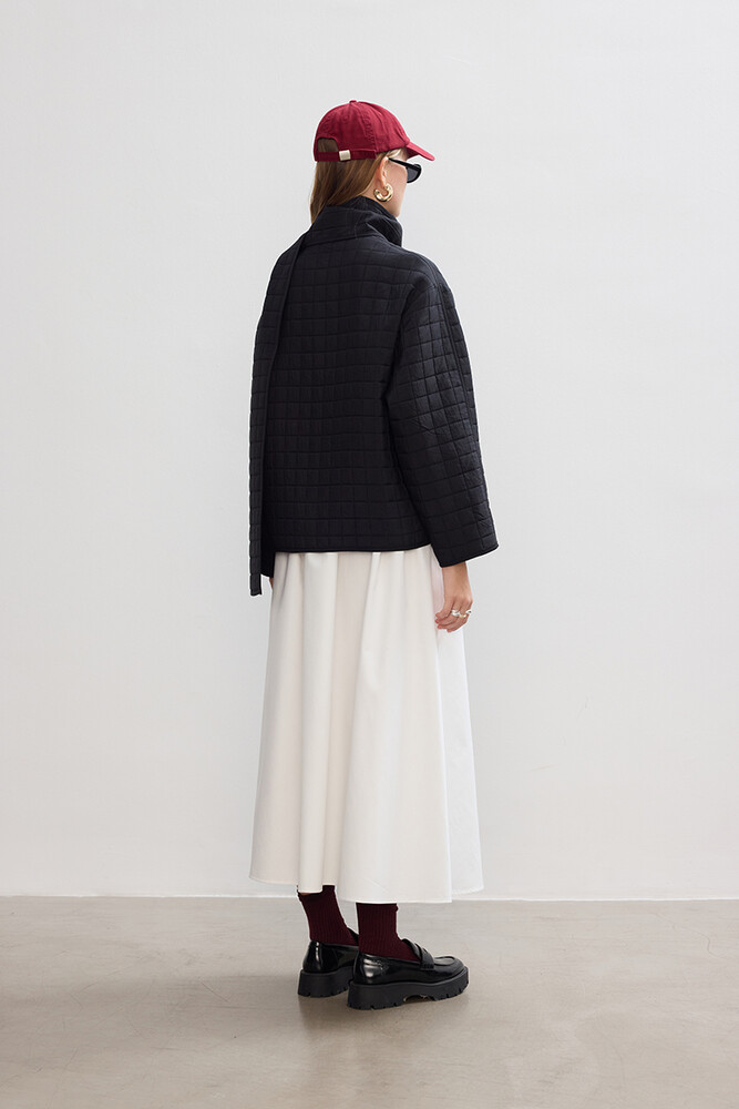 BE BLUE - SİYAH KAPİTONELİ ATKILI MONT