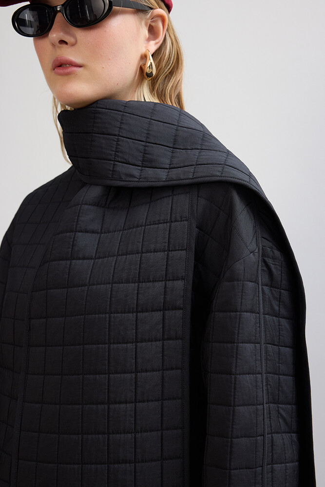 BE BLUE - SİYAH KAPİTONELİ ATKILI MONT