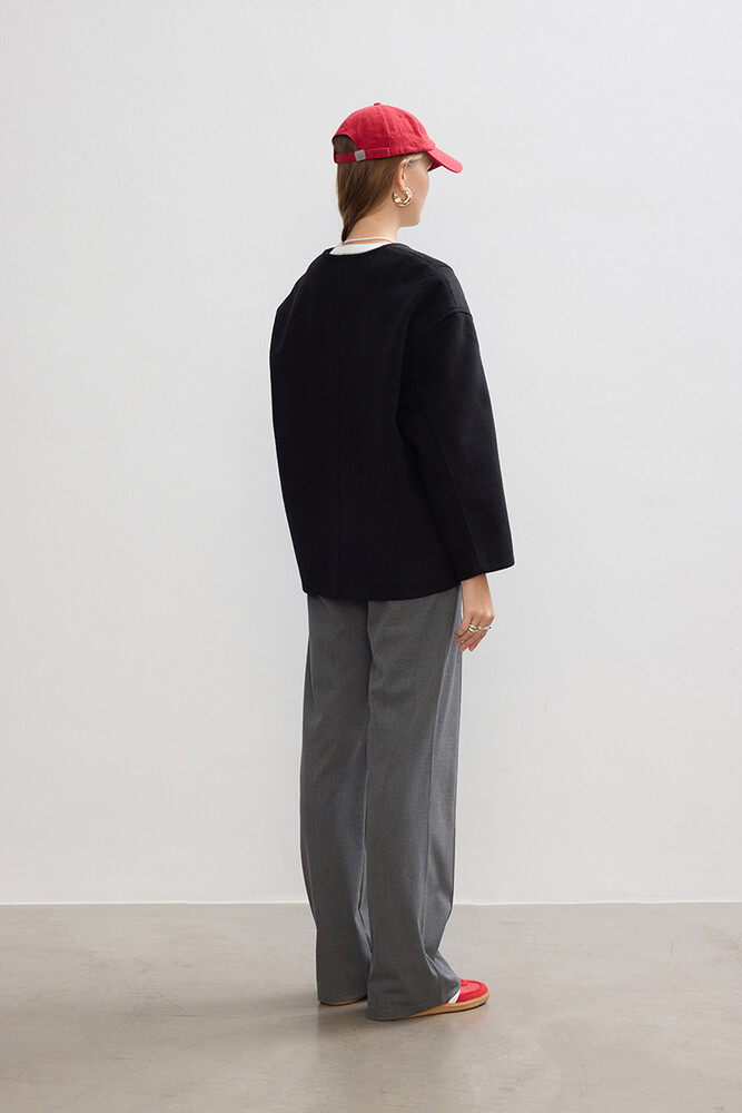 BE BLUE - SİYAH MİNİMAL KISA KAŞE KABAN