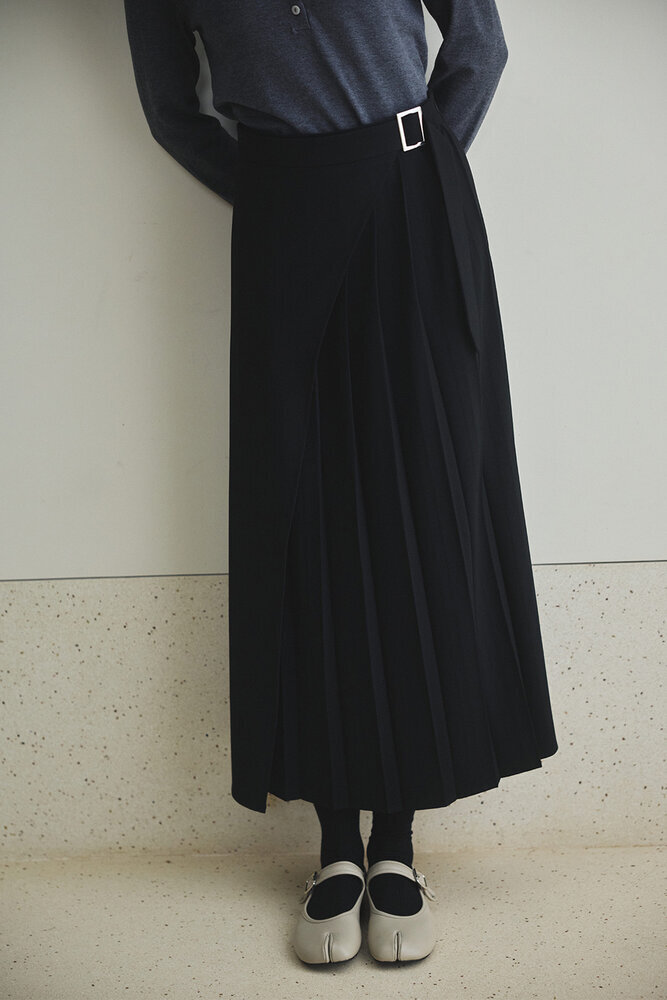 BE BLUE - SİYAH PİLELİ ASİMETRİK ETEK