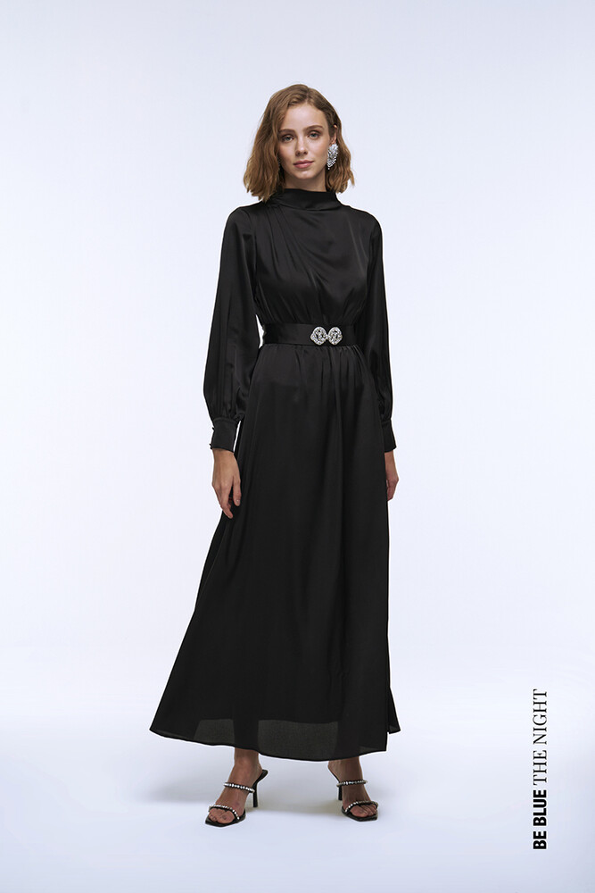 BE BLUE - SİYAH TAŞLI SATEN ELBİSE