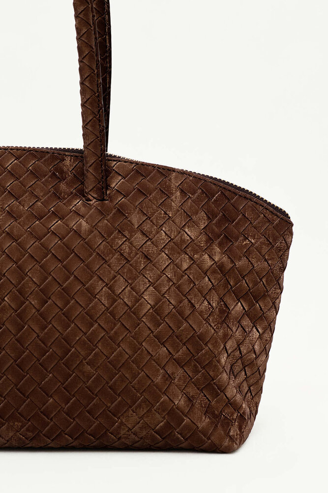 BE BLUE - TABA DERİ OMUZ ÇANTASI