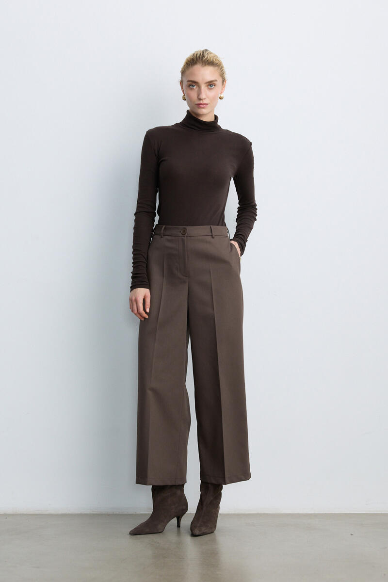 TOZLU KAHVE KISA STRAIGHT FIT PANTOLON