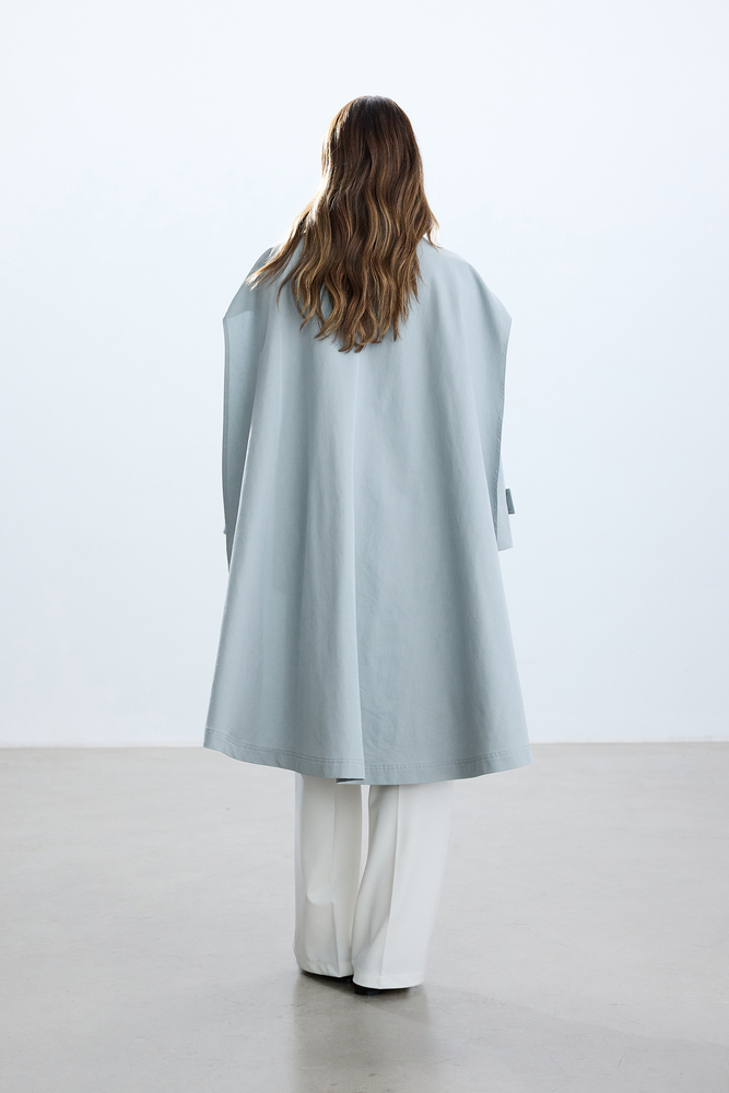 BE BLUE - TOZLU MAVİ UZUN PELERİNLİ TRENÇKOT