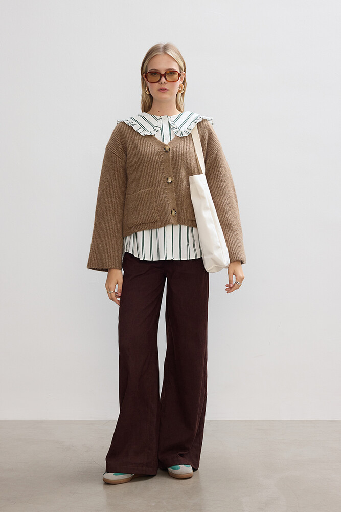 BE BLUE - YEŞİL ÇİZGİLİ YAKA DETAYLI GÖMLEK