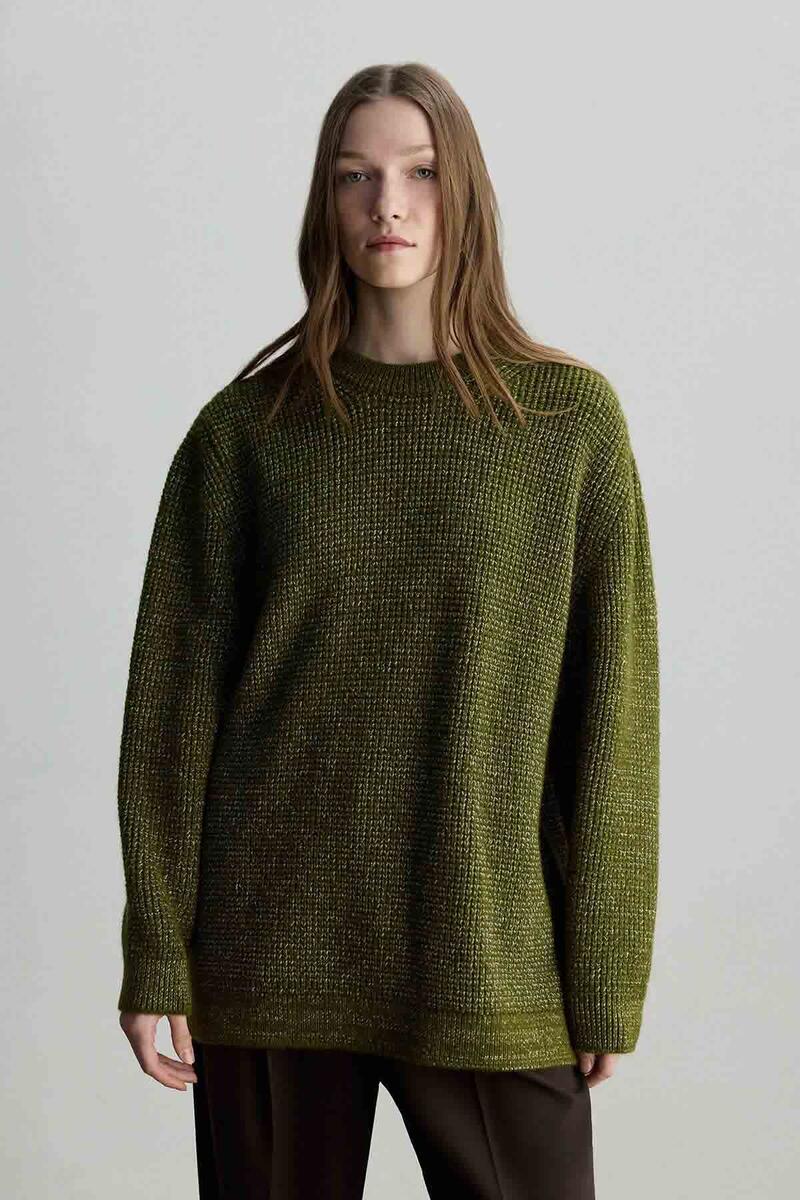 YEŞİL MELANJ GÖRÜNÜMLÜ OVERSIZE KAZAK